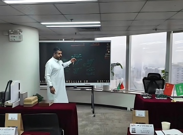 مبنى تجاري